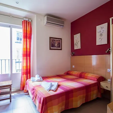 Hostal Inter Plaza Mayor Auto Check In-2