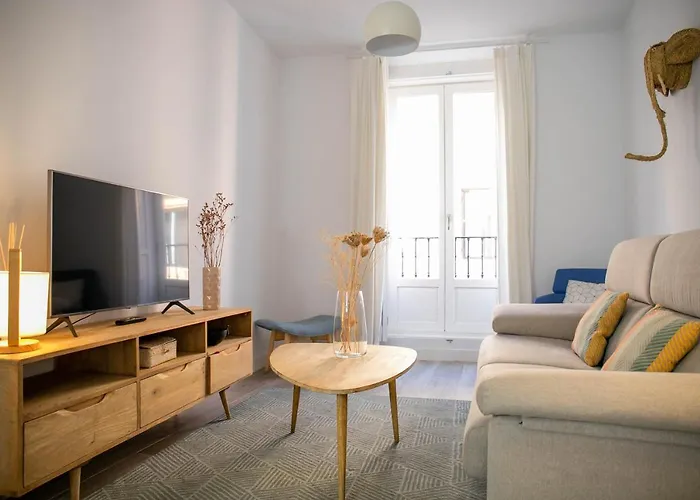 Nqn Aparts & Suites Madrid